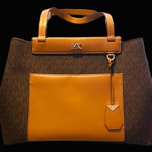 Michael Kors Tote